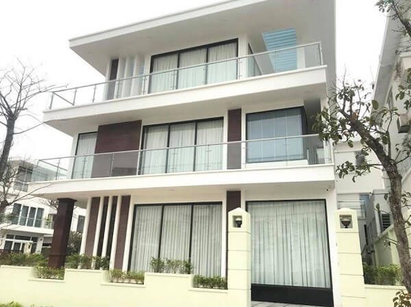 Lan can kính cường lực 09