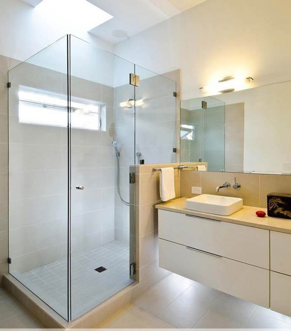 nhà tắm kính cường lực 02