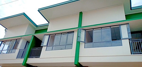 cửa kính bản lề sàn