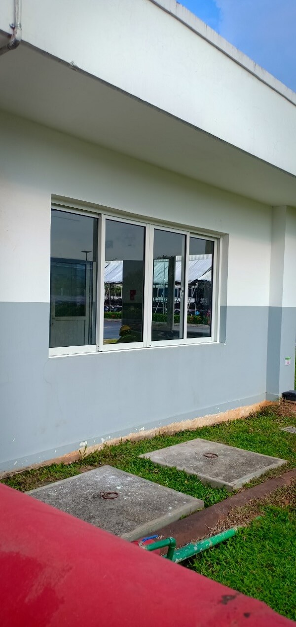 Cua Nhom Xingfa Mo Lua 04 (1)