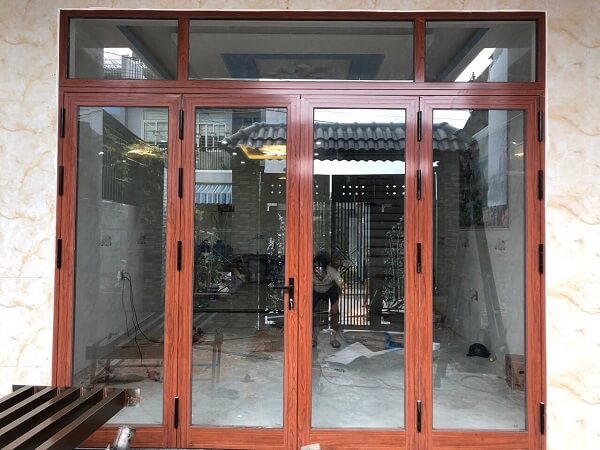 Cua Nhom Xingfa Van Go 04 (1)