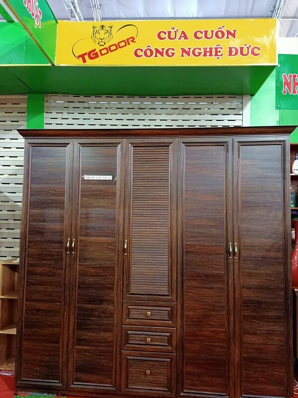 Nhom Noi That (1)